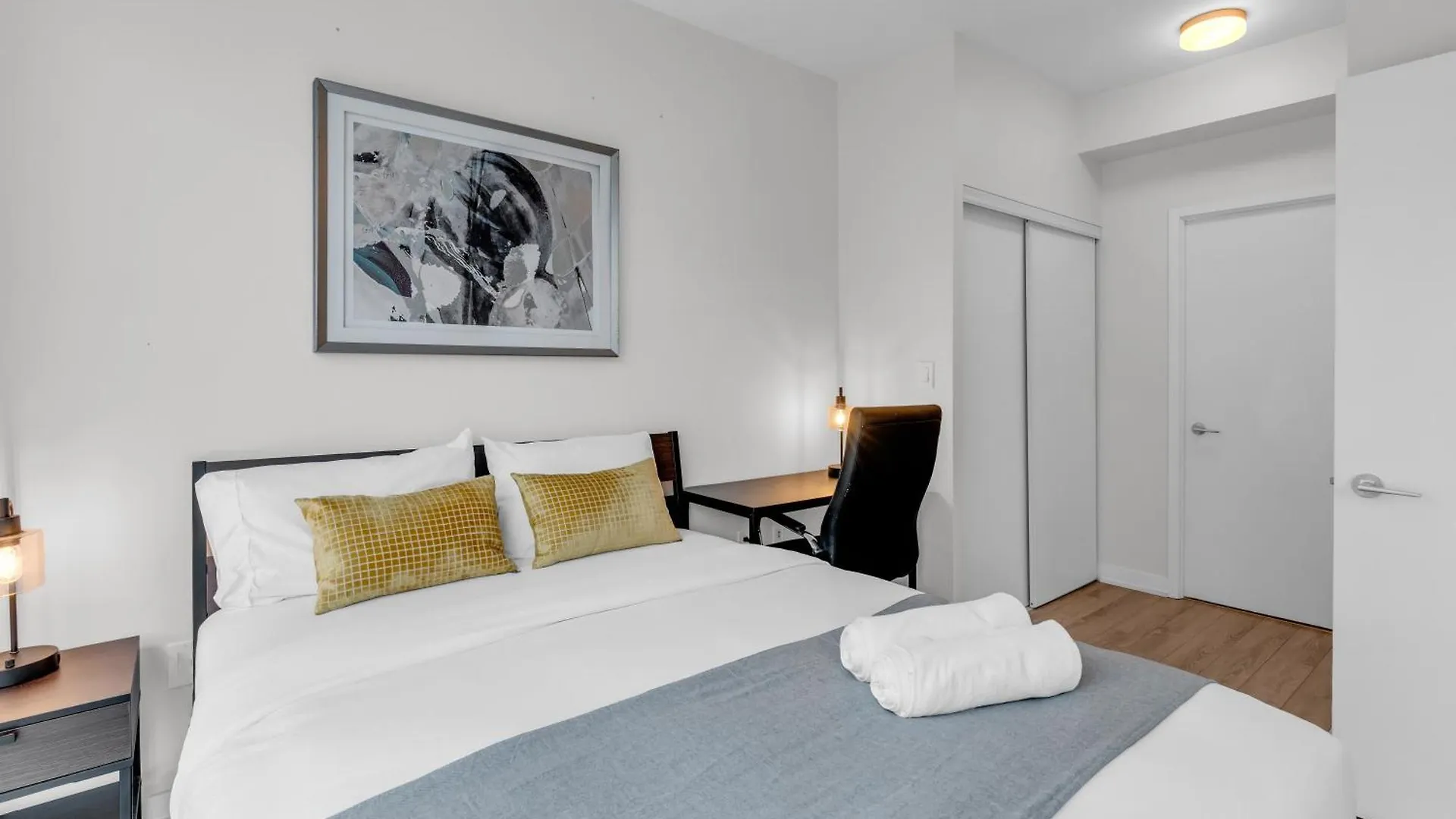 Chic Toronto Suite Apartment