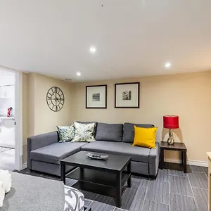 Apartment Newly Renovated - Cozy 1Br Apt With Netflix - Prime Location, Toronto