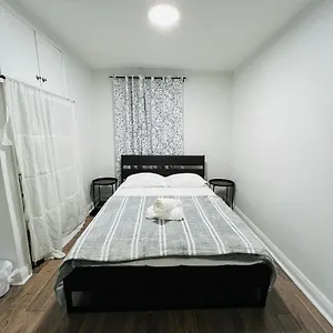 Villa Donside Charm, Toronto